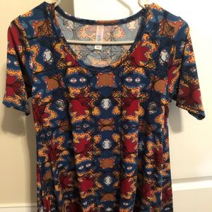 Lularoe XXS (fits a small) Top